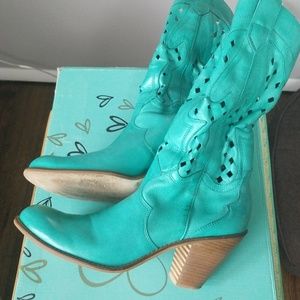 Turquoise cowboy boot